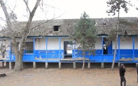 Gürcüstanda azərbaycandilli məktəbin bağlanması narazılıq doğurub