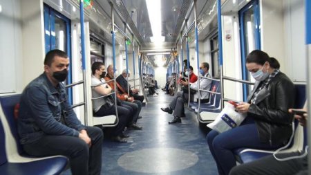 Bakı metrosu 38 gündən sonra yenidən fəaliyyətdə - VİDEO