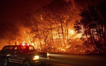 ABŞ-da yanğınlar səbəbindən azı 500 min insan evakuasiya edilib