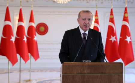 Türkiyə prezidenti: "Putin verdiyi sözə əməl edən adamdır"