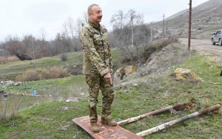 İlham Əliyev Azərbaycan ordusunun hücum etdiyi istiqaməti göstərdi – VİDEO
