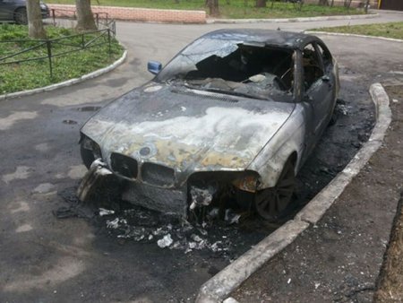 Zaqatalada BMW yandı