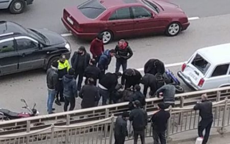 SON DƏQİQƏ: Bakıda avtomobil motosikleti vurdu - ANBAAN VİDEO