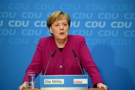 Merkel: “Üçüncü dalğa ilə qarşılaşdığımızı gizlədə bilmərik”