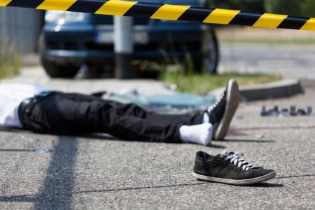 Binəqədi rayonunda avtomobil piyadanı vurdu