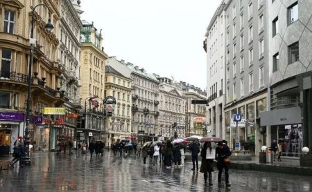 Avstriyada koronavirus testi olmadan mağazalara giriş qadağan edilir