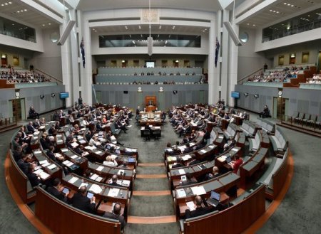 Avstraliya parlamentində seks qalmaqalı: Baş prokuror və müdafiə naziri işdən çıxarılır