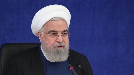 İranda bir qrup siyasətçi Ruhanini cinayətdə günahlandırdı