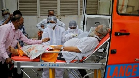 Hindistanda koronavirusa yoluxma 20 milyona çatır: Növbəti antirekord
