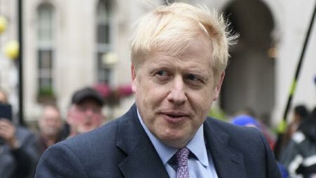 Britaniya parlamenti Boris Consonun Yeni il tətili xərclərini araşdırmağa başladı