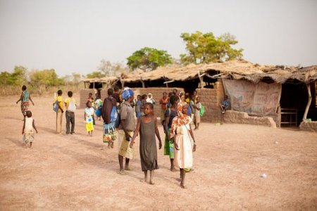 Burkina-Fasoda silahlılar kəndə hücum edərək 138 nəfər öldürüblər