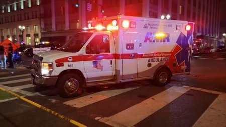 ABŞ-da silahlı şəxs küçədə səkkiz nəfəri yaraladı