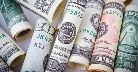 Amerikalıların borcları 15 trilyon dollara çatır