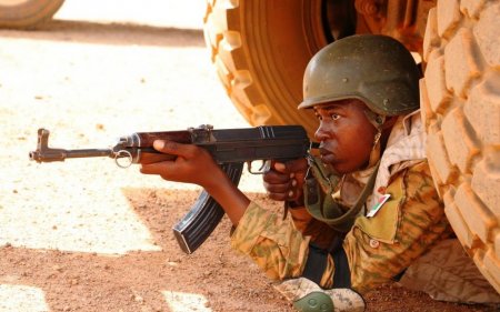 Burkina-Fasoda hücum zamanı təhlükəsizlik qüvvələrinin 12 əməkdaşı həlak olub