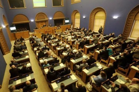 Estoniya parlamenti ölkə prezidentini seçə bilmədi