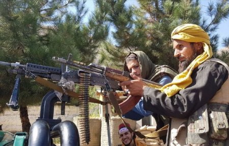Əfqanıstan ordusunun ABŞ qüvvələri tərəfindən təlim keçmiş bəzi hərbçiləri “Taliban”a qoşulub