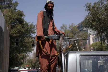 Məzari-Şərifdə “Taliban”la uşaq oğruları arasında atışma: Öldürülənlər var