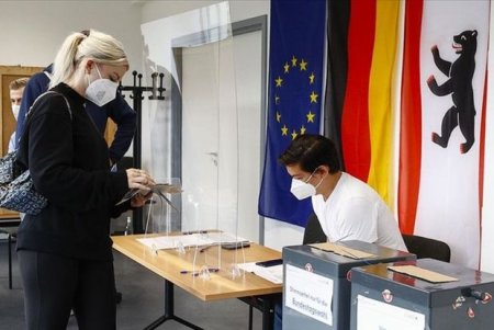 Almaniyadakı parlament seçkilərində “Exit-poll” nəticələri: Merkelin partiyası uduzdu