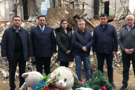 Braziliyalı deputat Gəncədə törədilən terror hadisələrinin baş verdiyi ərazilərdə olub - FOTO