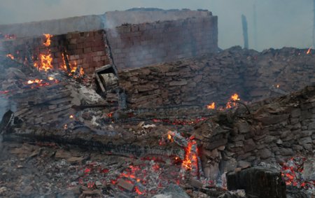 Türkiyədə 15 ev yandı - Fotolar