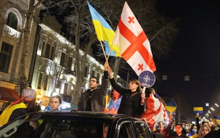 Tbilisidə Ukraynaya dəstək aksiyası keçirilib - Fotolar