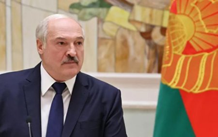 Lukaşenko Belarusdan Ukraynaya raket atıldığını təsdiqlədi