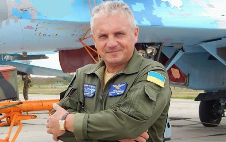 Dünyanın ən yaxşı qırıcı təyyarə pilotu Ukraynada döyüşdə öldü - Foto
