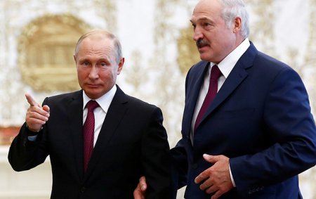 Lukaşenko Putinlə görüşə gedir