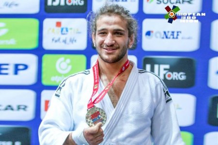 Hidayət Heydərov ikinci dəfə Avropa çempionu oldu - YENİLƏNİB