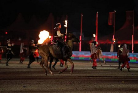 Qarabağ atları britaniyalıların qəlbini fəth edir - FOTO
