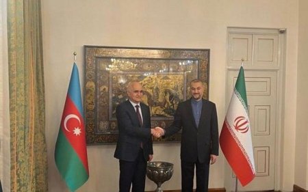 Şahin Mustafayev İranın xarici işlər naziri ilə görüşdü - FOTO