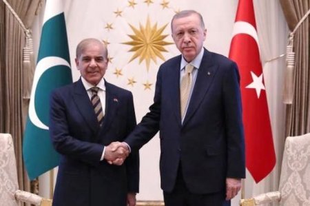 Türkiyə və Pakistan arasında yeddi saziş imzalandı