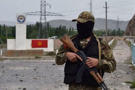 Qırğızıstan-Tacikistan sərhədində gərginlik: Ağır texnikalar cəlb edildi