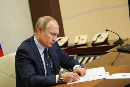 Putin MDB vətəndaşlarının pensiya hüquqları haqqında sazişi ləğv edib