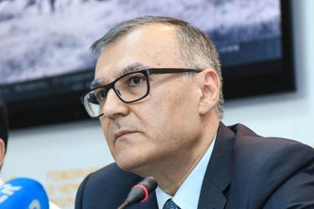 Fuad Axundov: “Ermənistan milli tarixşünaslığı dəyişdirməli, yalnız tarixi faktlara əsaslanmalıdır”