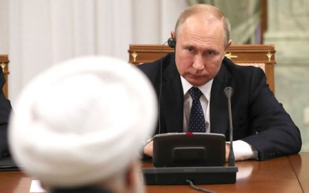 Putin: “Fərat çayı ərazisi Suriya hökumətinin nəzarətinə qaytarılmalıdır”