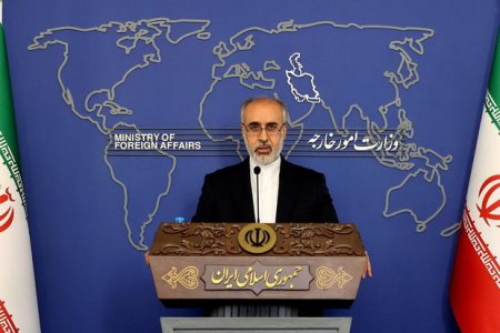 İran Salman Rüşdiyə hücumda kimin günahkar olduğunu açıqladı