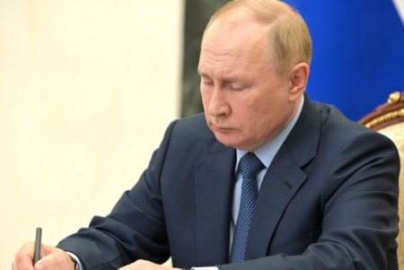 Putin Rusiya Silahlı Qüvvələrinin hərbçilərinin sayını ARTIRDI