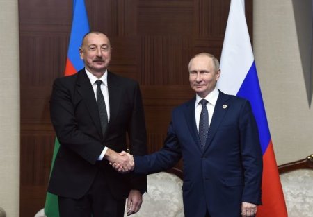 İlham Əliyevin Astanada Vladimir Putinlə görüşü baş tutub - FOTO