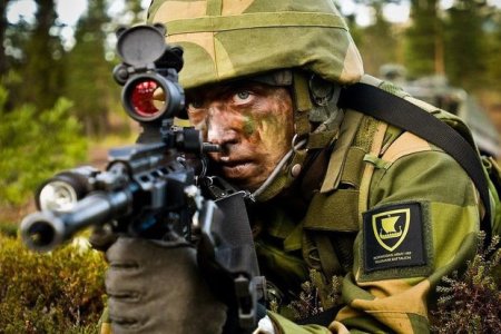 Norveç silahlı qüvvələrinin hazırlıq səviyyəsini artırır