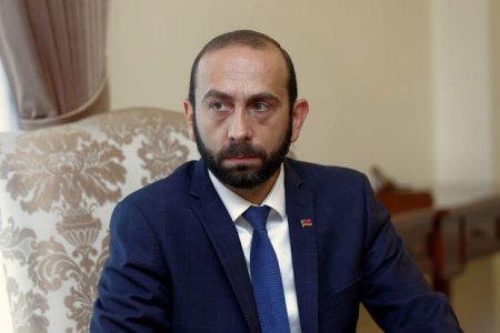 Ermənistanın xarici işlər naziri Fransaya gedir