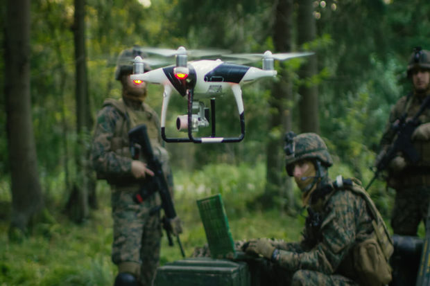 Slovakiya dronların hərbi obyektlər üzərində uçuşunu qadağan edir