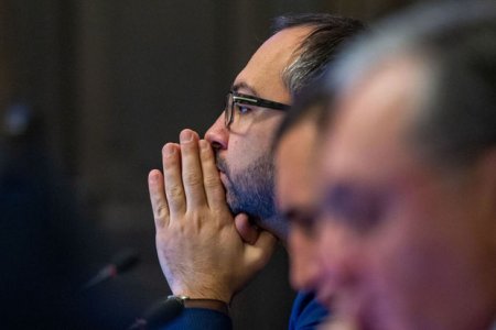Erməni parlamentari: “Bu gün düşdüyümüz vəziyyət 30 il aparılan yanlış siyasətin nəticəsidir”