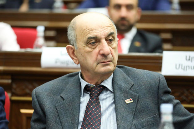 Viqen Xaçatryan: “Qarabağdakı ermənilərlə Bakı arasında birbaşa dialoq olmalıdır”