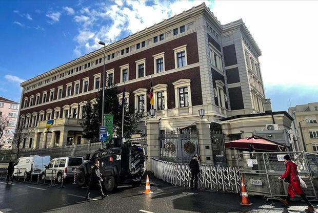 Bir neçə Avropa ölkəsinin İstanbuldakı konsulluqları bağlandı - FOTO