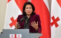 Gürcüstan Prezidentinin impiçmenti üçün imzatoplama kampaniyasına başlanılıb