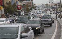Milli Məclisdə Bakıdakı tıxac və parklanma problemi qaldırılıb