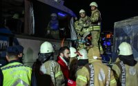 Türkiyədə avtobus yük maşınına çırpılıb, ölən və yaralananlar var