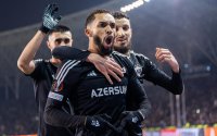 “Beşiktaş”ın idman direktoru “Qarabağ”ın hücumçusu üçün Almaniyaya gedəcək
