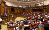 KİV: Ermənistan müxalifəti delimitasiya prosesi ilə bağlı referendumun keçirilməsini tələb edir